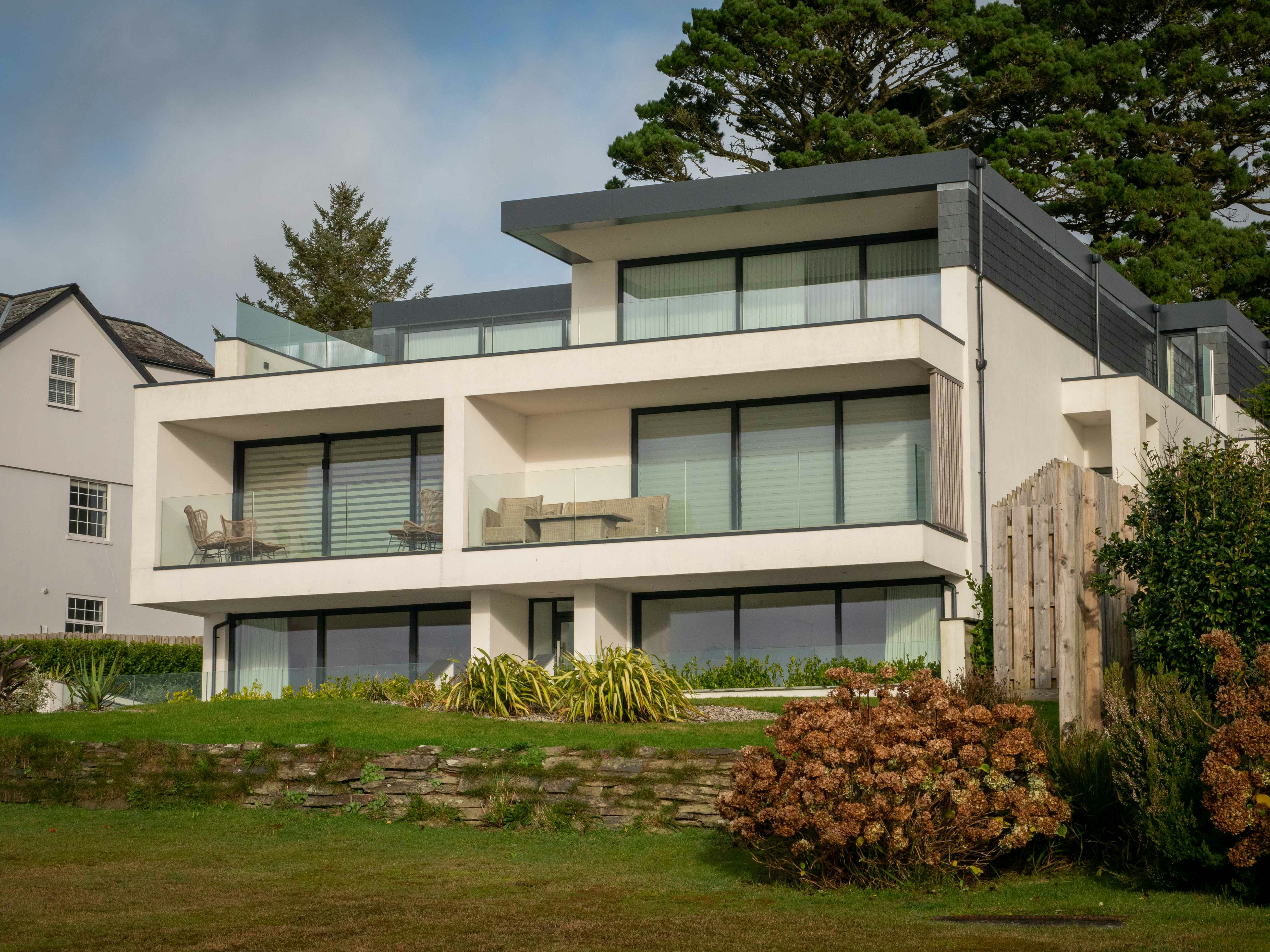 Dynamic Content Image